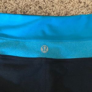 Lululemon reversible GROOVE pant - size 6